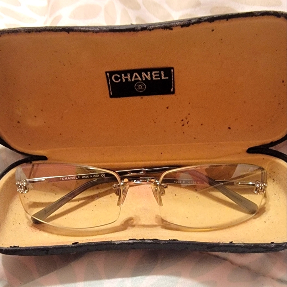 Authentic CHANEL Rhinestone Crystal Sunglasses